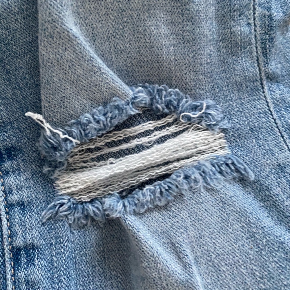 Frame Jeans - Picture 10 of 11